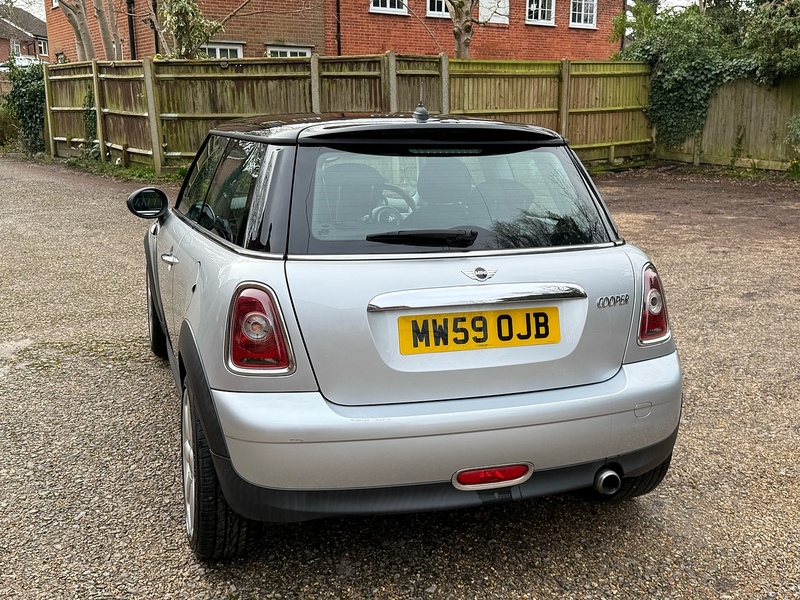 MINI Hatch 1.6 Cooper Hatchback 3dr Petrol Manual Euro 4 (120 ps) - U10003844
