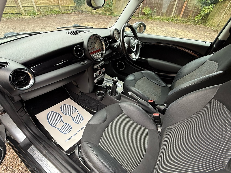 MINI Hatch 1.6 Cooper Hatchback 3dr Petrol Manual Euro 4 (120 ps) - U10003844