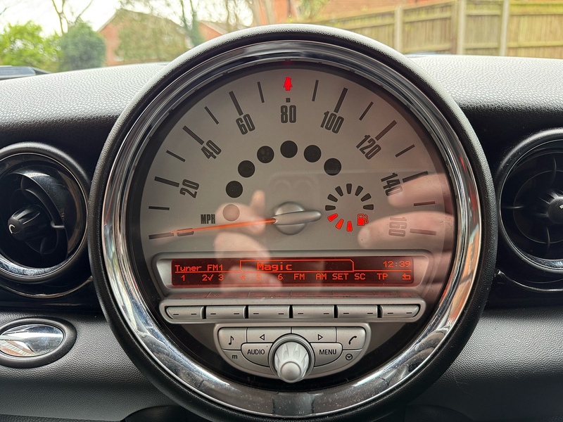 MINI Hatch 1.6 Cooper Hatchback 3dr Petrol Manual Euro 4 (120 ps) - U10003844