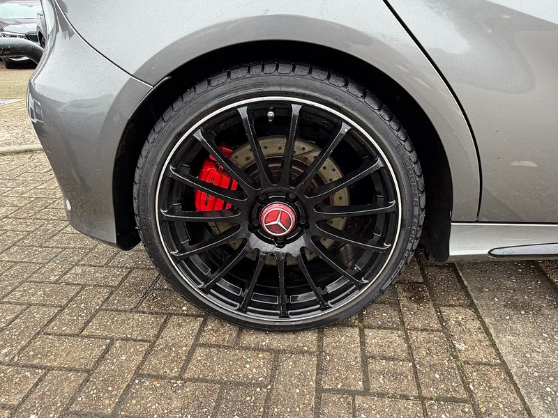 Mercedes-Benz A Class 2.0 A45 AMG Hatchback 5dr Petrol SpdS DCT 4MATIC Euro 6 (s/s) (360 ps) - U10003847