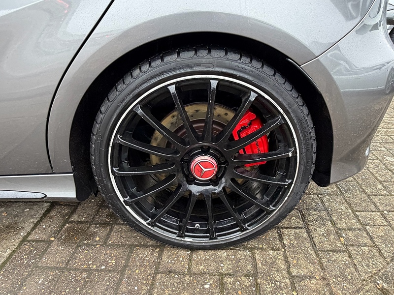 Mercedes-Benz A Class 2.0 A45 AMG Hatchback 5dr Petrol SpdS DCT 4MATIC Euro 6 (s/s) (360 ps) - U10003847