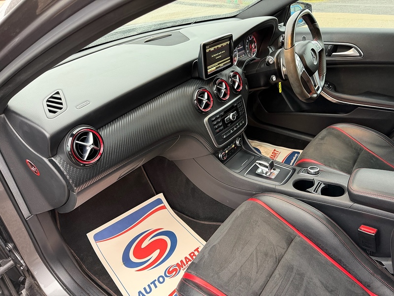 Mercedes-Benz A Class 2.0 A45 AMG Hatchback 5dr Petrol SpdS DCT 4MATIC Euro 6 (s/s) (360 ps) - U10003847