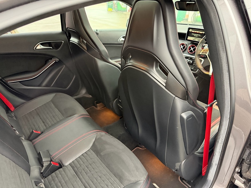 Mercedes-Benz A Class 2.0 A45 AMG Hatchback 5dr Petrol SpdS DCT 4MATIC Euro 6 (s/s) (360 ps) - U10003847