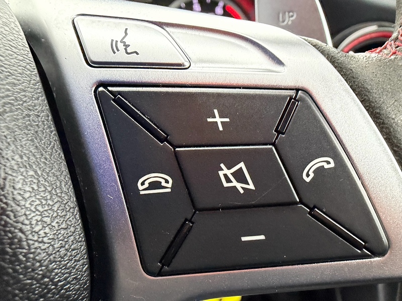 Mercedes-Benz A Class 2.0 A45 AMG Hatchback 5dr Petrol SpdS DCT 4MATIC Euro 6 (s/s) (360 ps) - U10003847