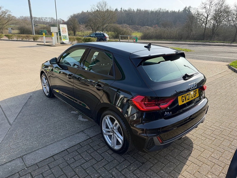 Audi A1 1.0 TFSI 25 S line Sportback 5dr Petrol S Tronic Euro 6 (s/s) (95 ps) - U10003861