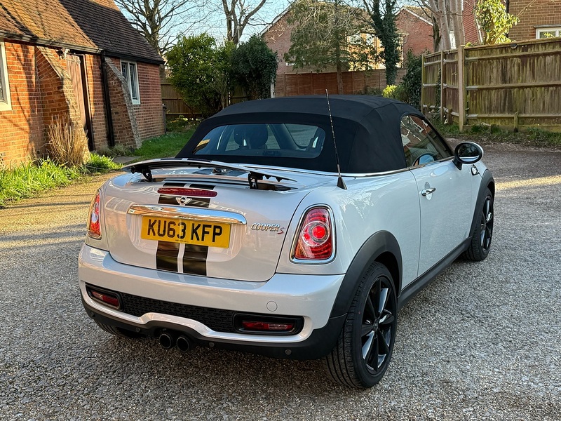MINI Roadster 1.6 Cooper S Convertible 2dr Petrol Manual Euro 5 (s/s) (184 ps) - U10003862