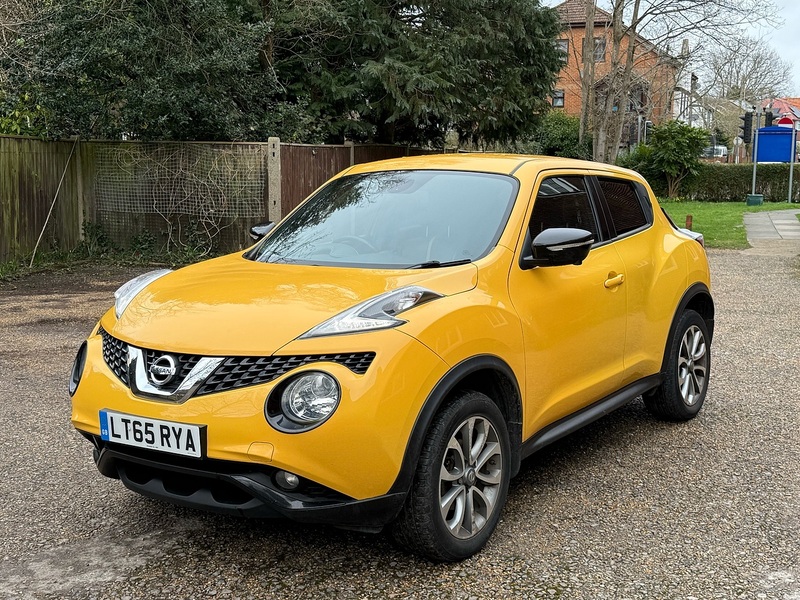 Nissan Juke 1.2 DIG-T Tekna SUV 5dr Petrol Manual Euro 5 (s/s) Euro 5 (115 ps) - U10003863