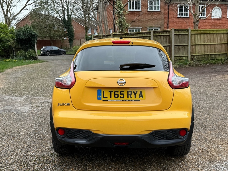 Nissan Juke 1.2 DIG-T Tekna SUV 5dr Petrol Manual Euro 5 (s/s) Euro 5 (115 ps) - U10003863