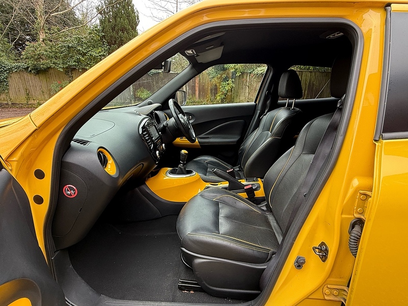 Nissan Juke 1.2 DIG-T Tekna SUV 5dr Petrol Manual Euro 5 (s/s) Euro 5 (115 ps) - U10003863