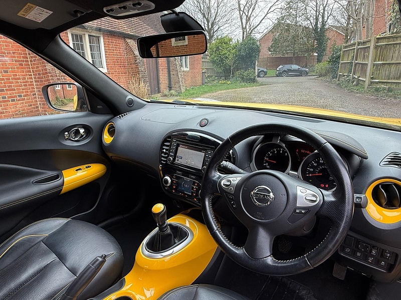 Nissan Juke 1.2 DIG-T Tekna SUV 5dr Petrol Manual Euro 5 (s/s) Euro 5 (115 ps) - U10003863