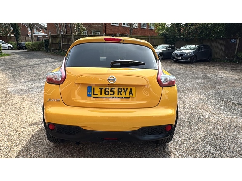 Nissan Juke 1.2 DIG-T Tekna SUV 5dr Petrol Manual Euro 5 (s/s) Euro 5 (115 ps) - U10003863