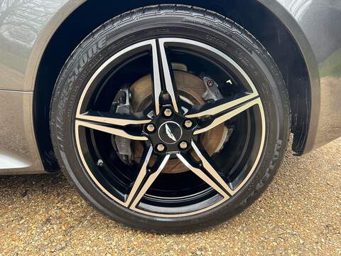 Aston Martin Vantage 4.7 V8 S Coupe 2dr Petrol Sportshift Euro 6 (430 bhp) - U10003864