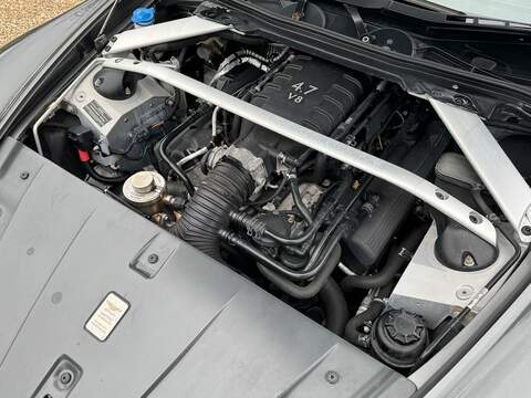 Aston Martin Vantage 4.7 V8 S Coupe 2dr Petrol Sportshift Euro 6 (430 bhp) - U10003864