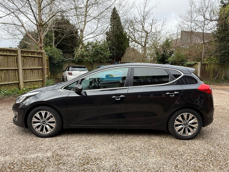 Kia Ceed 1.6 CRDi 3 Hatchback 5dr Diesel Manual Euro 6 (s/s) (134 bhp) - U10003869