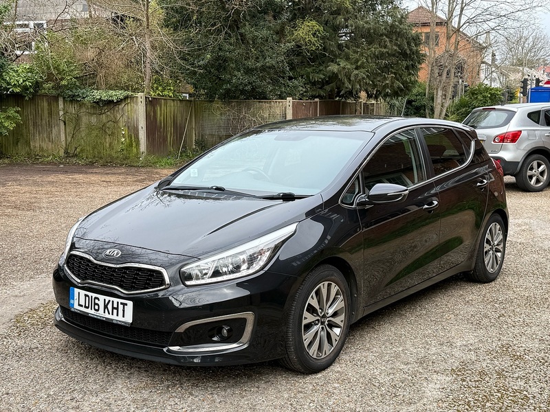 Kia Ceed 1.6 CRDi 3 Hatchback 5dr Diesel Manual Euro 6 (s/s) (134 bhp) - U10003869