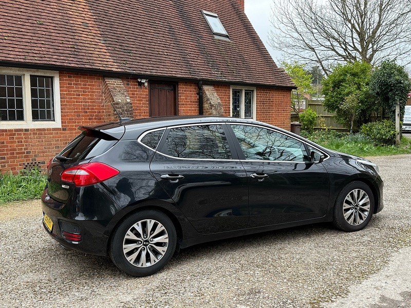 Kia Ceed 1.6 CRDi 3 Hatchback 5dr Diesel Manual Euro 6 (s/s) (134 bhp) - U10003869