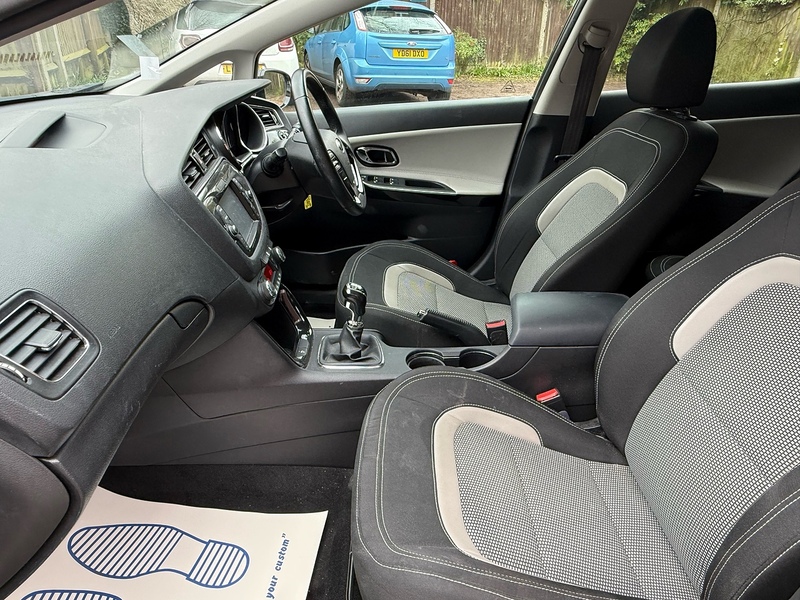 Kia Ceed 1.6 CRDi 3 Hatchback 5dr Diesel Manual Euro 6 (s/s) (134 bhp) - U10003869