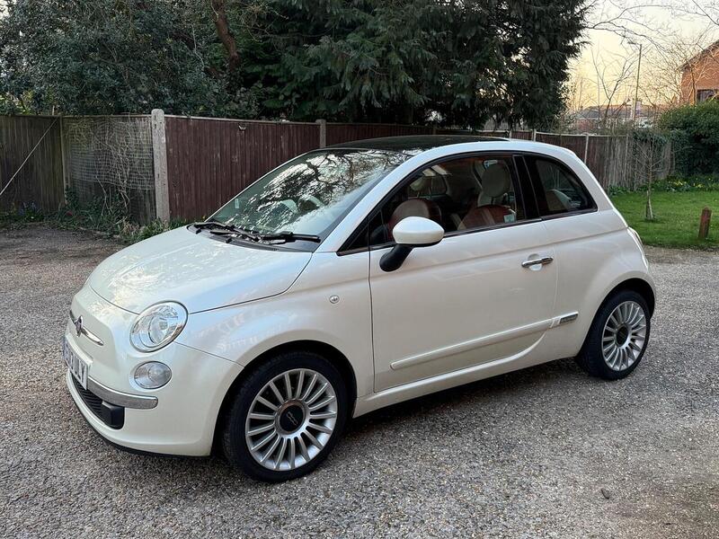 Fiat 500 1.2 Lounge Hatchback 3dr Petrol Manual Euro 4 (69 bhp) - U10003870