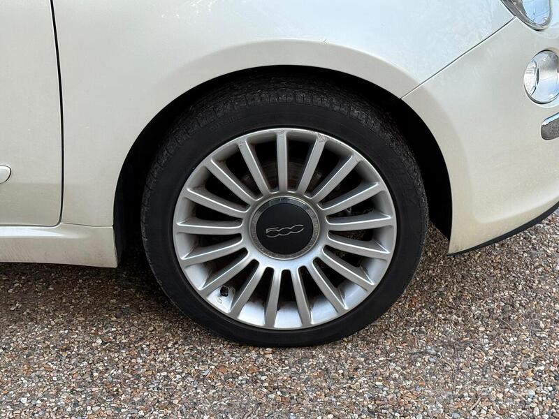 Fiat 500 1.2 Lounge Hatchback 3dr Petrol Manual Euro 4 (69 bhp) - U10003870