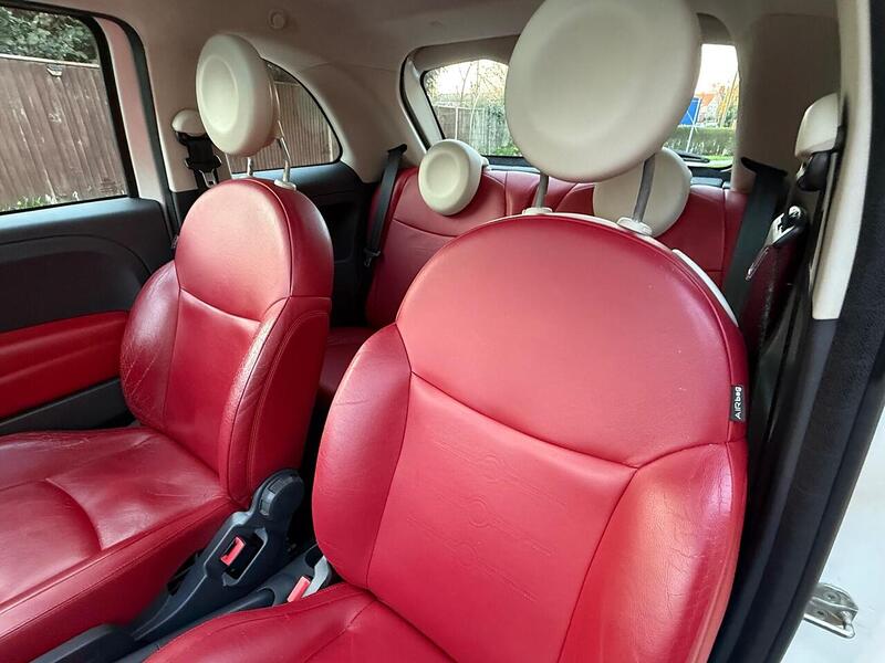 Fiat 500 1.2 Lounge Hatchback 3dr Petrol Manual Euro 4 (69 bhp) - U10003870