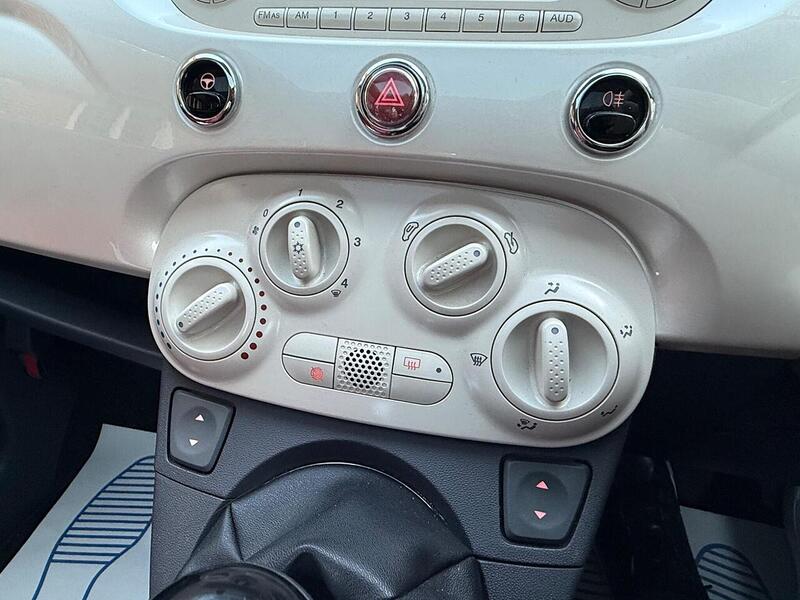 Fiat 500 1.2 Lounge Hatchback 3dr Petrol Manual Euro 4 (69 bhp) - U10003870