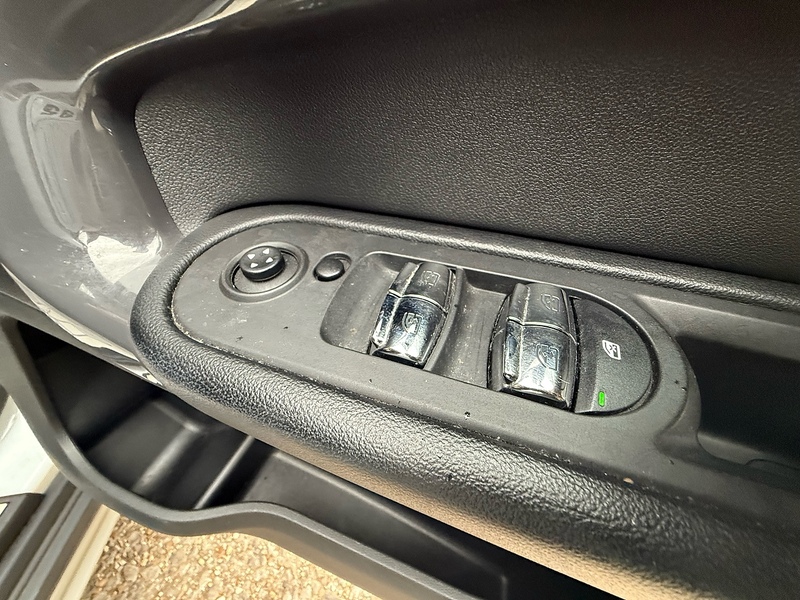 MINI Countryman 2.0 Cooper S Classic SUV 5dr Petrol Manual Euro 6 (s/s) (192 ps) - U10003874