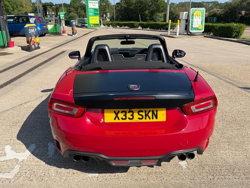 Abarth 124 Spider 1.4 MultiAir Convertible 2dr Petrol Auto Euro 6 (170 ps) - U10003876
