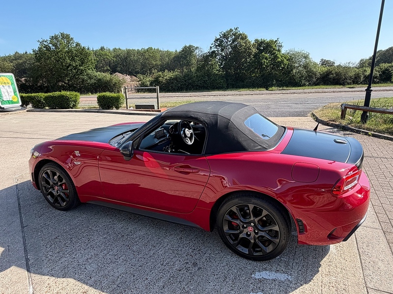 Abarth 124 Spider 1.4 MultiAir Convertible 2dr Petrol Auto Euro 6 (170 ps) - U10003876