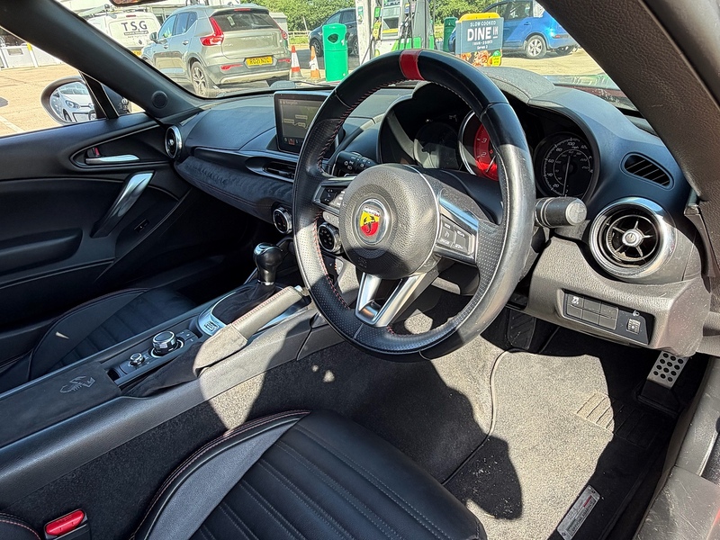 Abarth 124 Spider 1.4 MultiAir Convertible 2dr Petrol Auto Euro 6 (170 ps) - U10003876