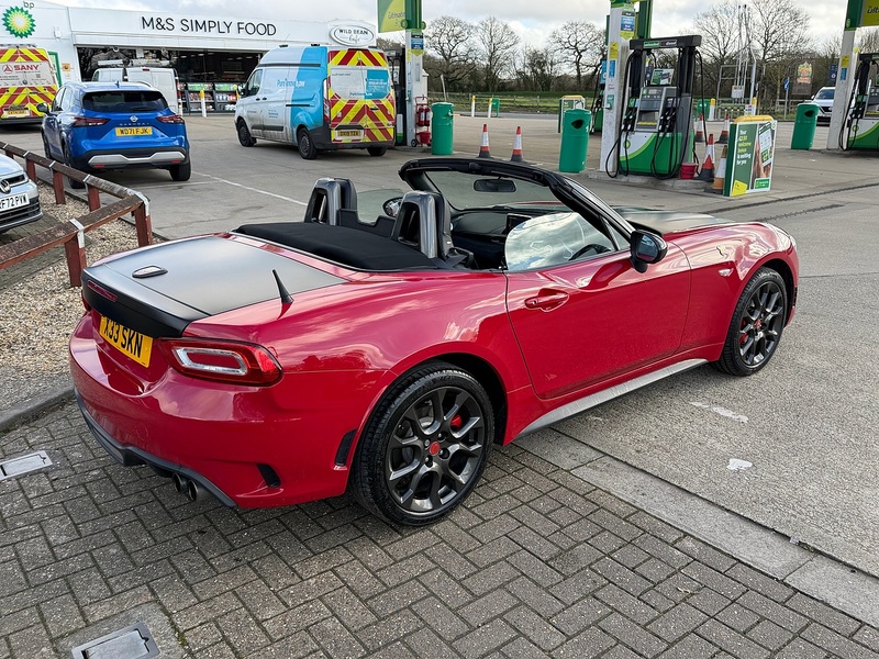 Abarth 124 Spider 1.4 MultiAir Convertible 2dr Petrol Auto Euro 6 (170 ps) - U10003876