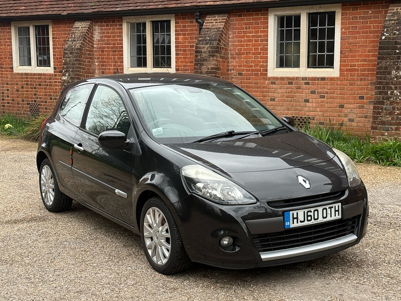 Renault Clio 1.2 TCe Dynamique TomTom Hatchback 3dr Petrol Manual Euro 5 (100 ps) - U10003877