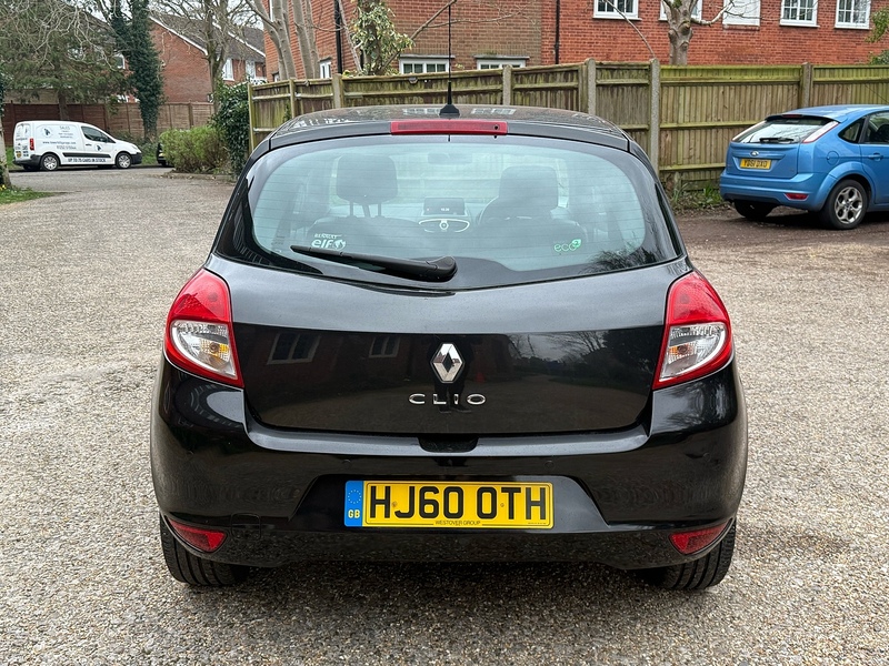 Renault Clio 1.2 TCe Dynamique TomTom Hatchback 3dr Petrol Manual Euro 5 (100 ps) - U10003877