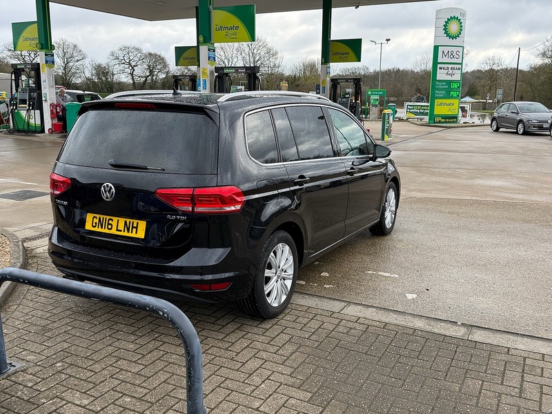 Volkswagen Touran 2.0 TDI BlueMotion Tech SEL MPV 5dr Diesel DSG Euro 6 (s/s) (150 ps) - U10003878