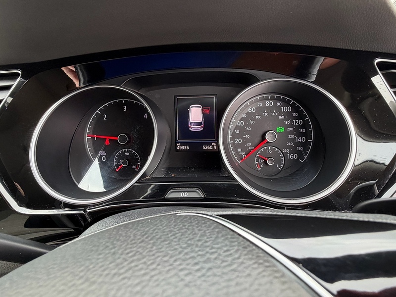 Volkswagen Touran 2.0 TDI BlueMotion Tech SEL MPV 5dr Diesel DSG Euro 6 (s/s) (150 ps) - U10003878