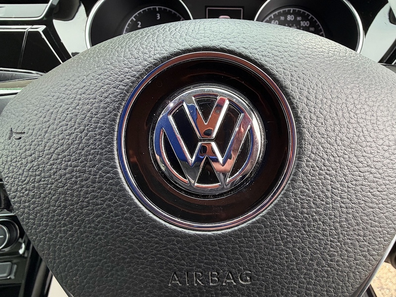 Volkswagen Touran 2.0 TDI BlueMotion Tech SEL MPV 5dr Diesel DSG Euro 6 (s/s) (150 ps) - U10003878
