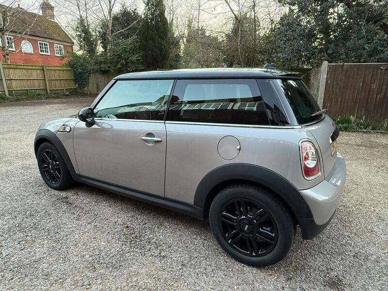 MINI Hatch 1.6 Cooper Baker Street Hatchback 3dr Petrol Manual Euro 6 (s/s) (122 ps) - U10003879