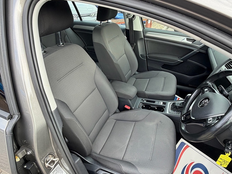 Volkswagen Golf 1.4 TSI BlueMotion Tech Match Hatchback 5dr Petrol DSG Euro 5 (s/s) (122 ps) - U10003881