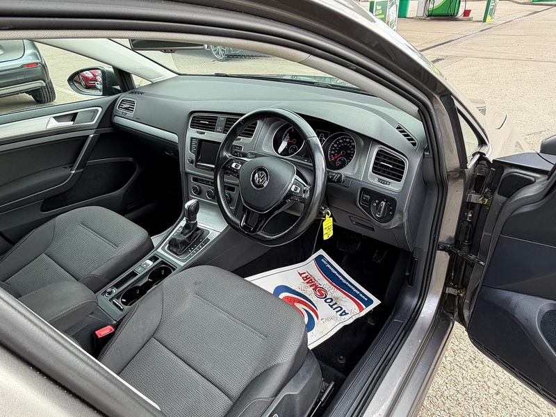 Volkswagen Golf 1.4 TSI BlueMotion Tech Match Hatchback 5dr Petrol DSG Euro 5 (s/s) (122 ps) - U10003881