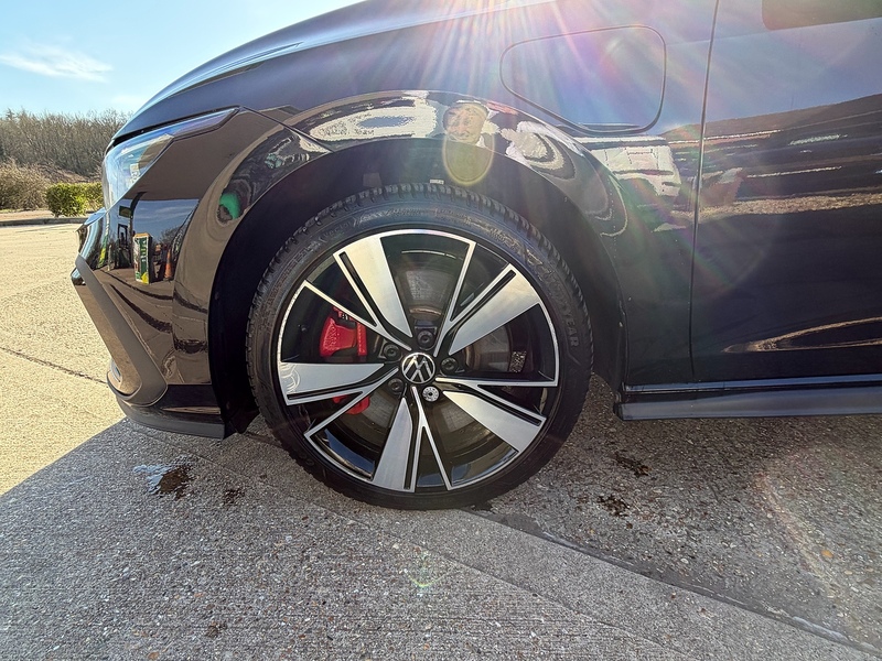 Volkswagen Golf Golf GTE Hatchback 1 Automatic Petrol Plug-in Hybrid - U10003882