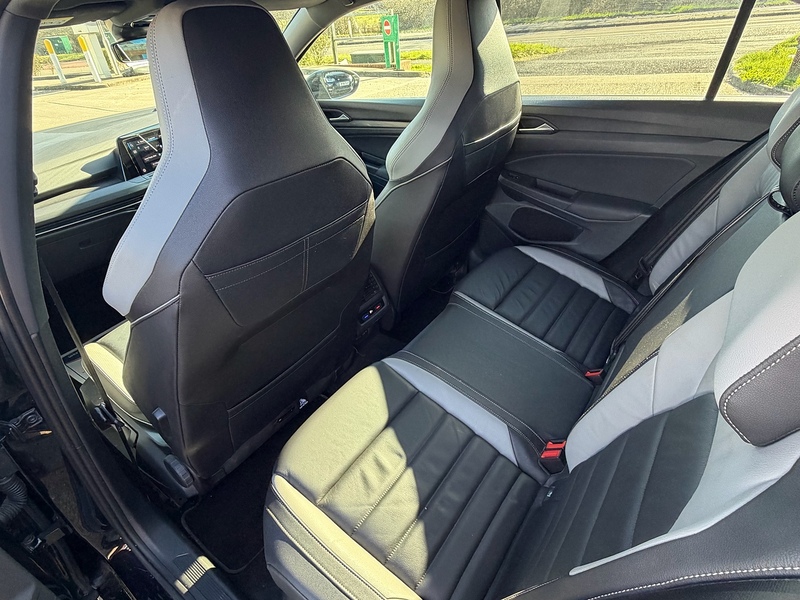 Volkswagen Golf Golf GTE Hatchback 1 Automatic Petrol Plug-in Hybrid - U10003882