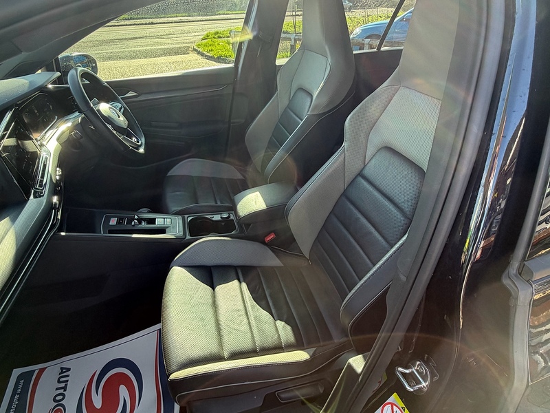 Volkswagen Golf Golf GTE Hatchback 1 Automatic Petrol Plug-in Hybrid - U10003882