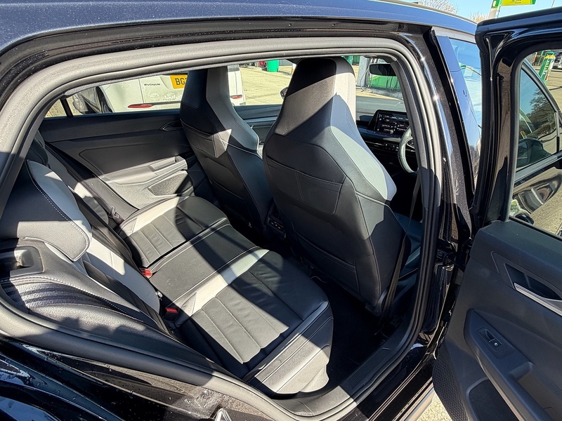 Volkswagen Golf Golf GTE Hatchback 1 Automatic Petrol Plug-in Hybrid - U10003882