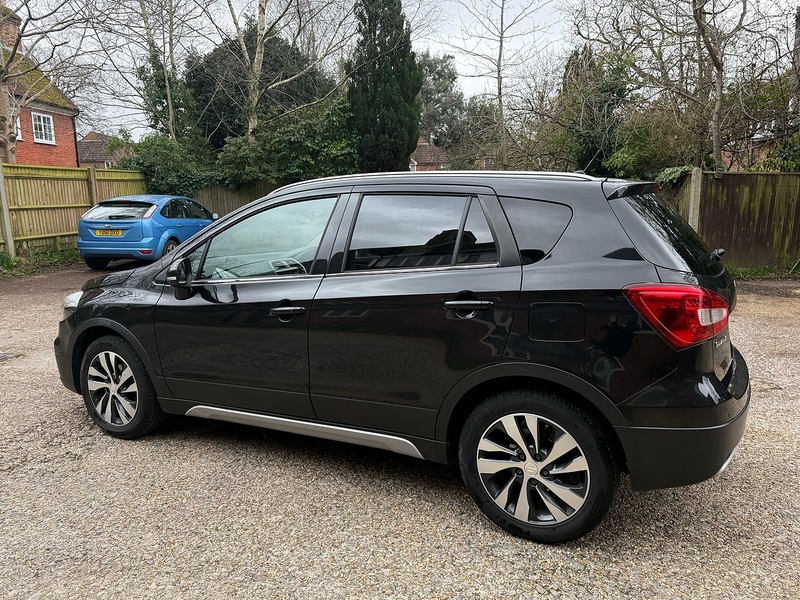 Suzuki SX4 S-Cross 1.0 Boosterjet SZ-T SUV 5dr Petrol Auto Euro 6 (111 ps) - U10003883