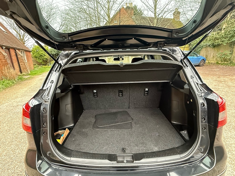 Suzuki SX4 S-Cross 1.0 Boosterjet SZ-T SUV 5dr Petrol Auto Euro 6 (111 ps) - U10003883