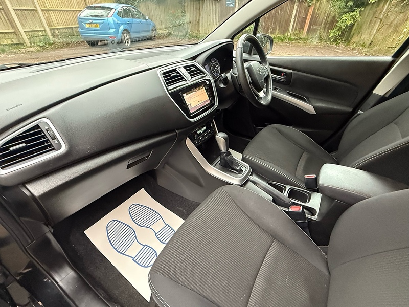 Suzuki SX4 S-Cross 1.0 Boosterjet SZ-T SUV 5dr Petrol Auto Euro 6 (111 ps) - U10003883