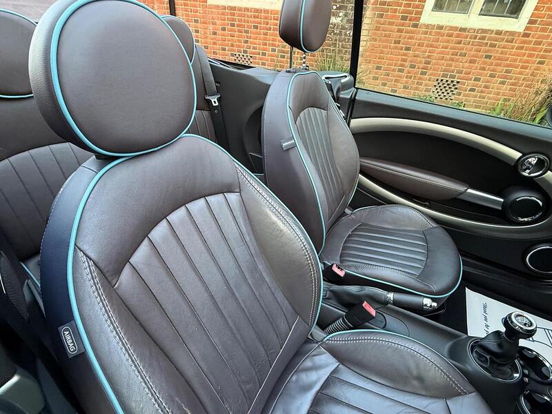 MINI Convertible 1.6 Cooper Highgate Convertible 2dr Petrol Manual Euro 5 (s/s) (122 ps) - U10003884