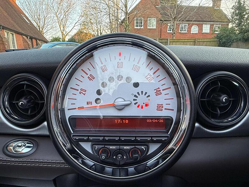 MINI Convertible 1.6 Cooper Highgate Convertible 2dr Petrol Manual Euro 5 (s/s) (122 ps) - U10003884