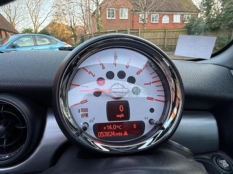 MINI Convertible 1.6 Cooper Highgate Convertible 2dr Petrol Manual Euro 5 (s/s) (122 ps) - U10003884