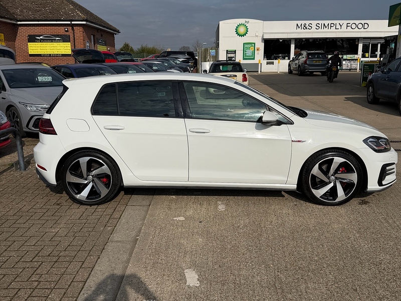 Volkswagen Golf 2.0 TSI GTI Hatchback 5dr Petrol Manual Euro 6 (s/s) (230 ps) - U10003885