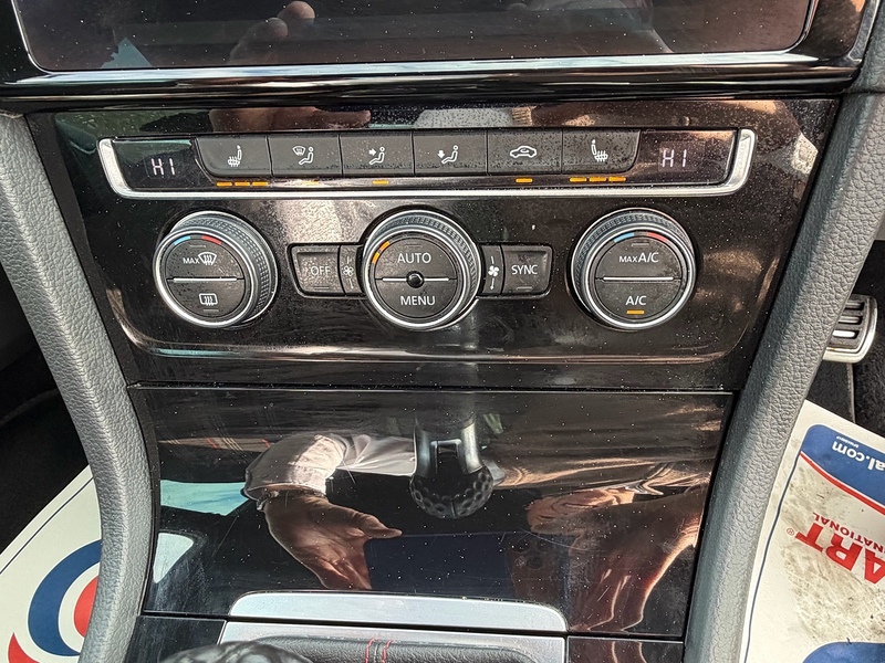 Volkswagen Golf 2.0 TSI GTI Hatchback 5dr Petrol Manual Euro 6 (s/s) (230 ps) - U10003885